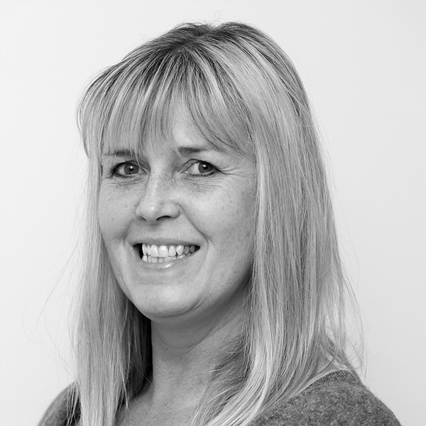 Gill Cruickshank